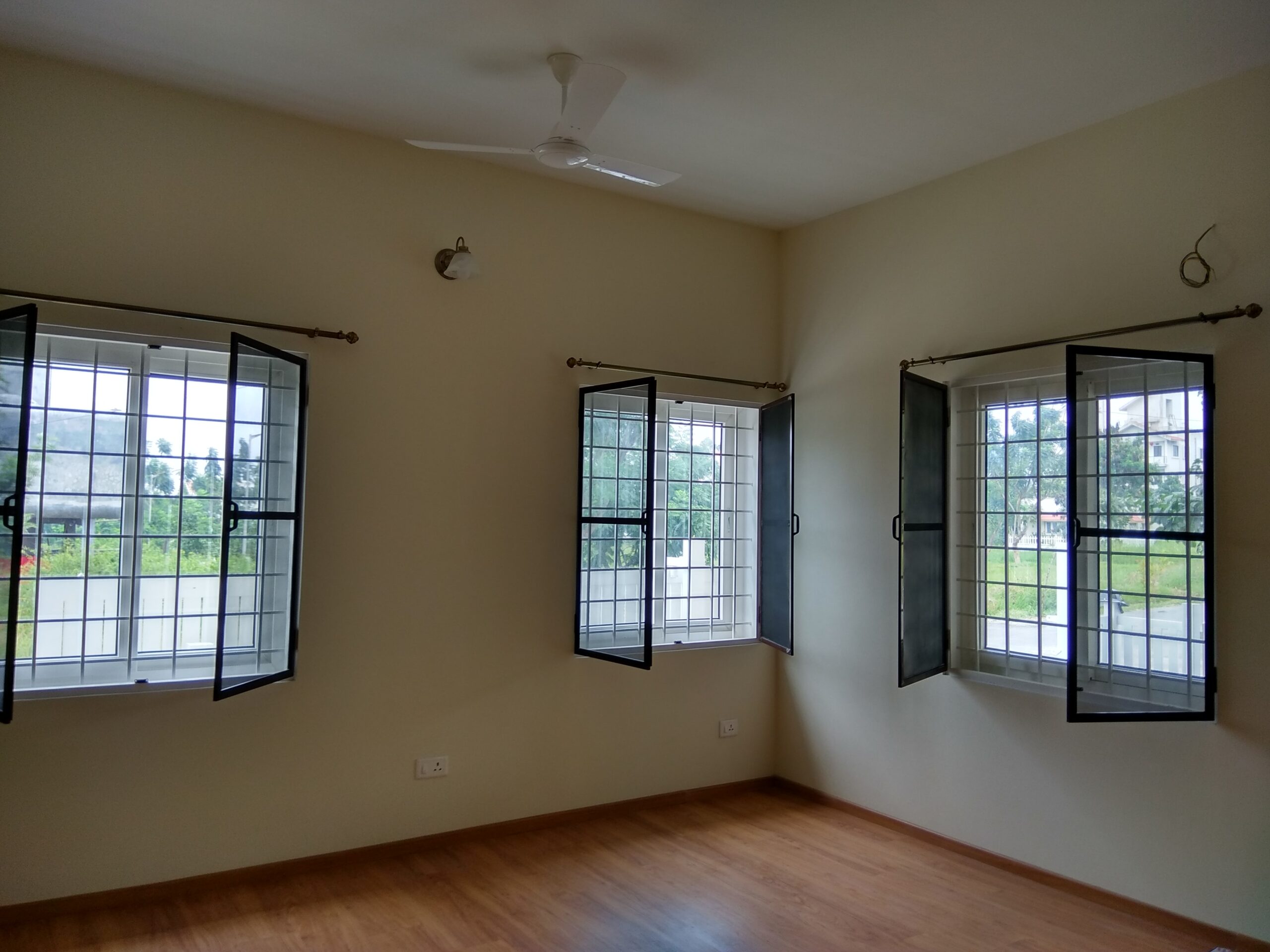 Read more about the article Mosquito Mesh for Windows Price In Bangalore